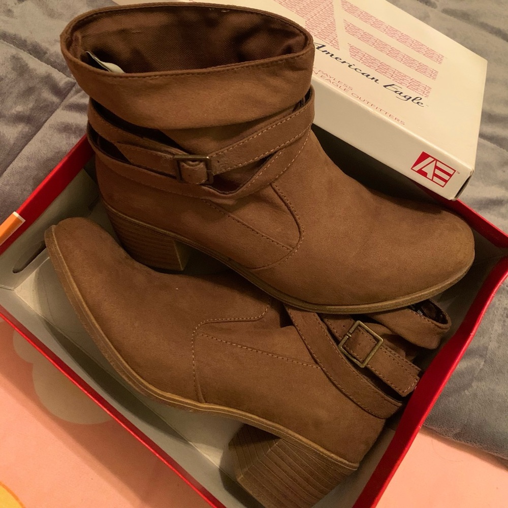 American Eagle - Willow Motif Chinois